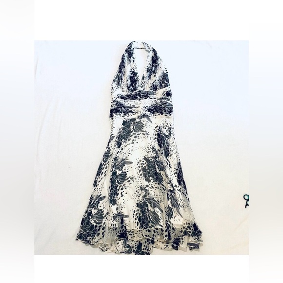 Tadashi Collection Dresses & Skirts - Tadashi silk halter dress Women’s 12 black white midi floral cocktail pleated.
